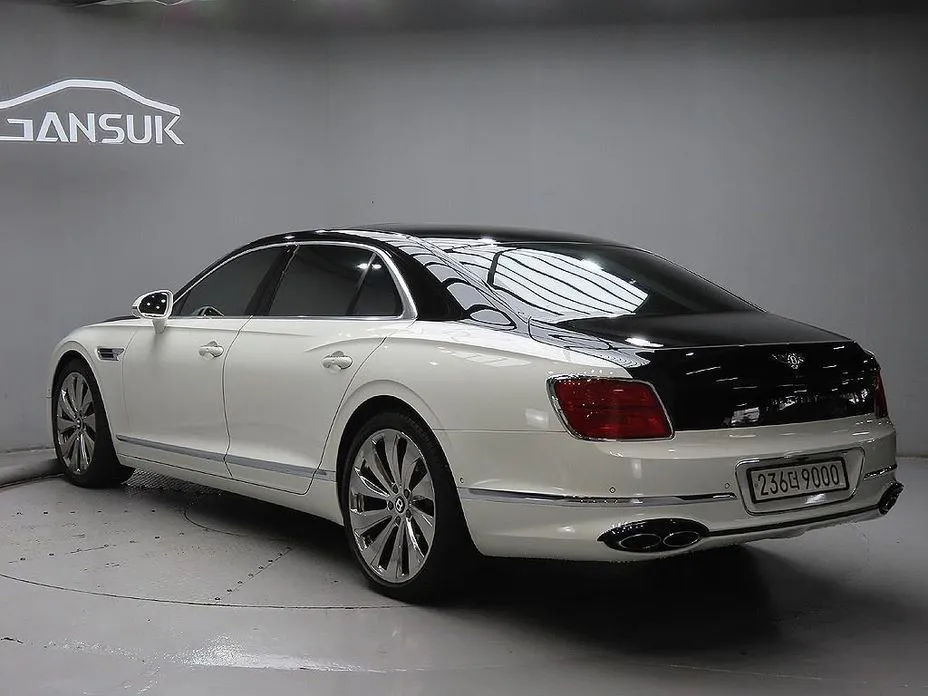 Bentley Flying Spur — фото 2