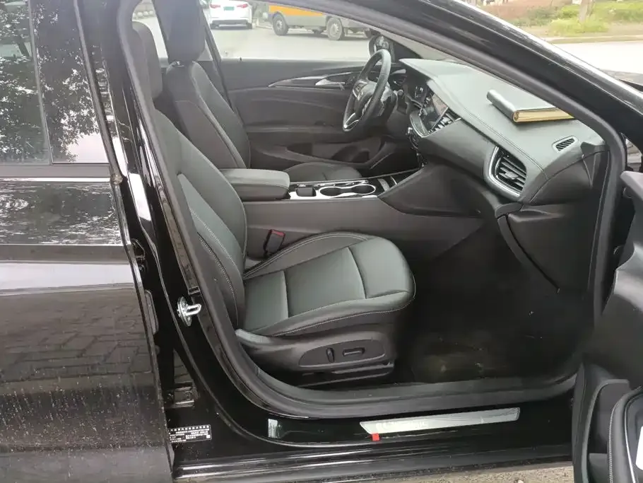 Buick Regal — фото 10
