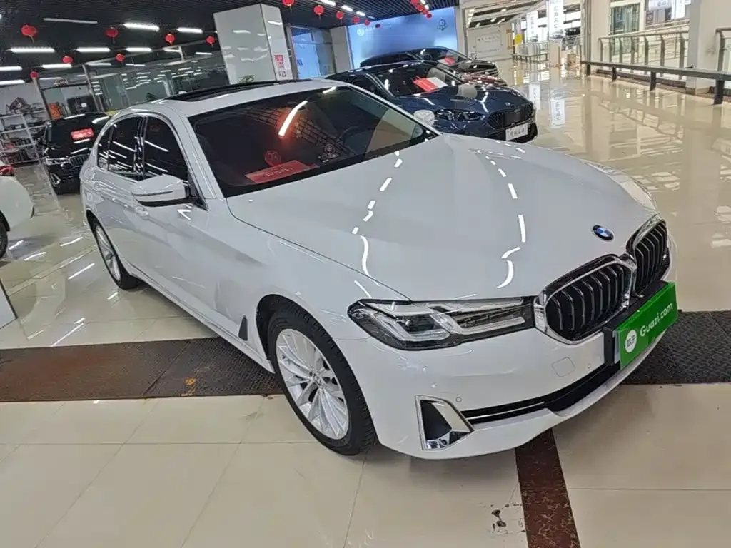 BMW 5 Series — фото 4