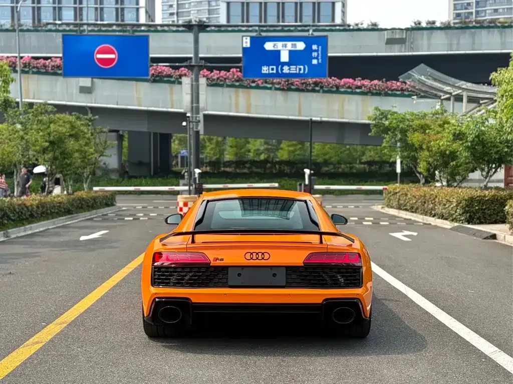 Audi R8 — фото 4