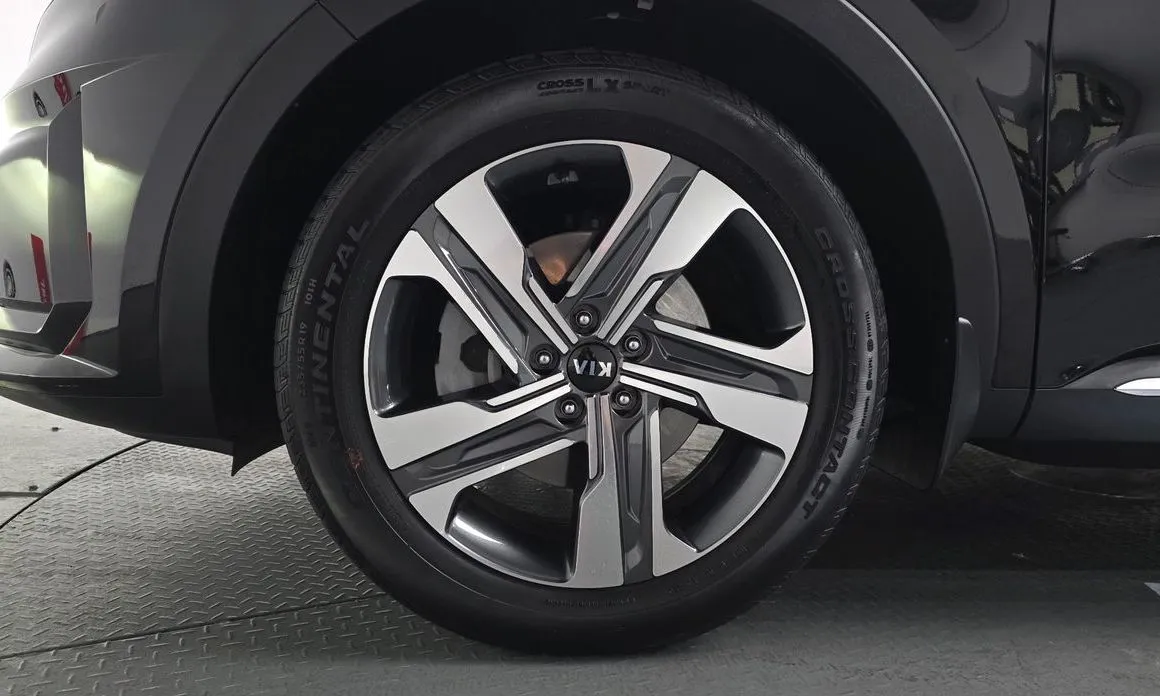 Kia Sorento — фото 10