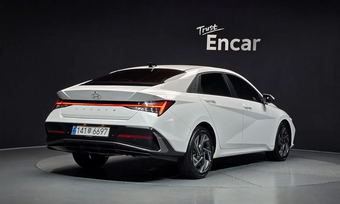Hyundai AVANTE — фото 9