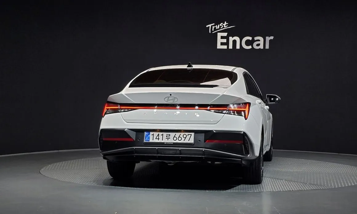 Hyundai AVANTE — фото 3