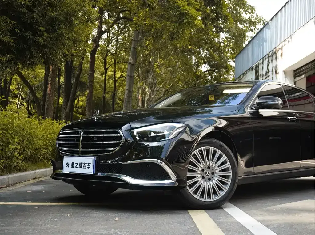 Mercedes-Benz E-Class — фото 10