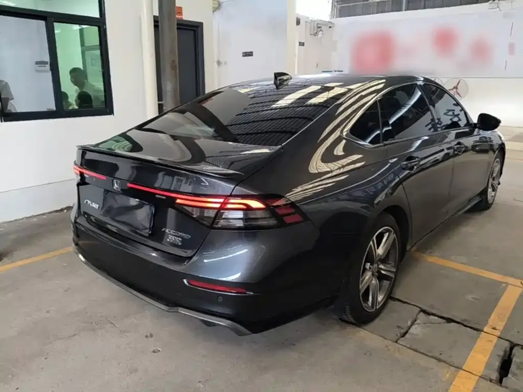Honda Accord — фото 6