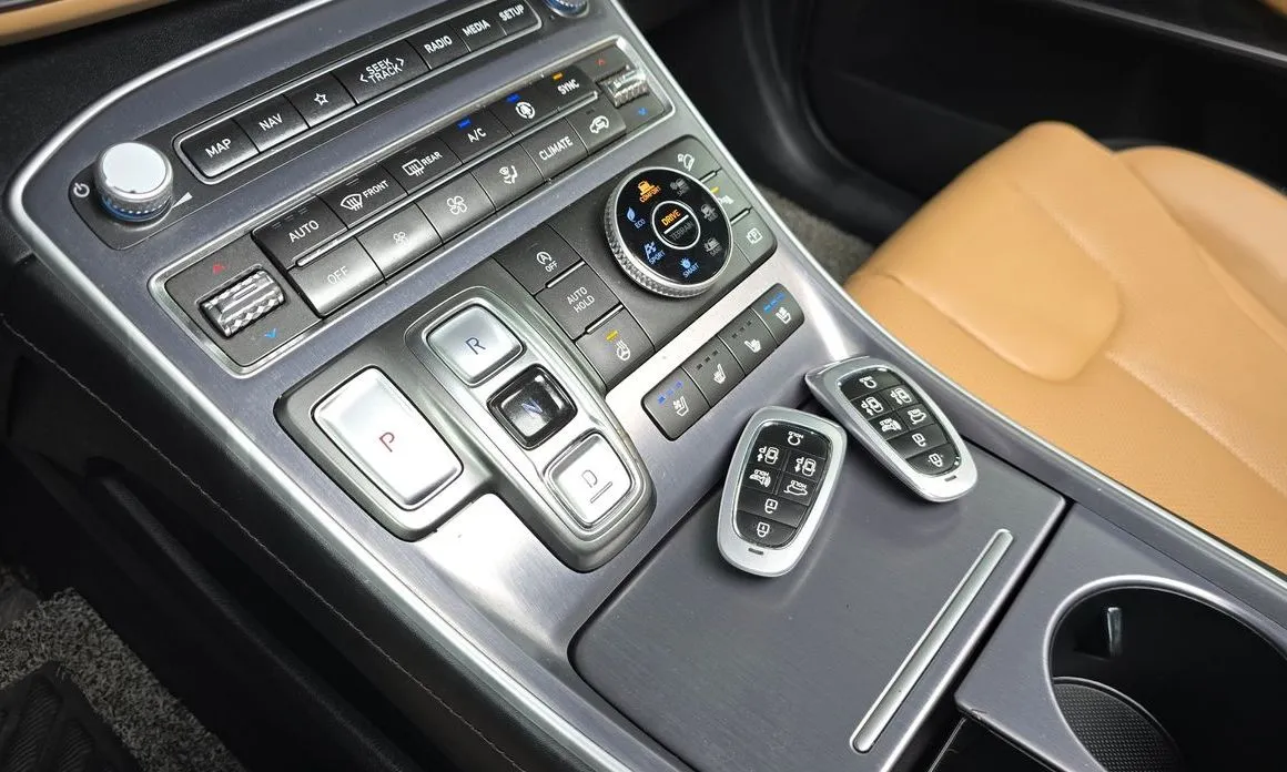 Hyundai Santafe — фото 9