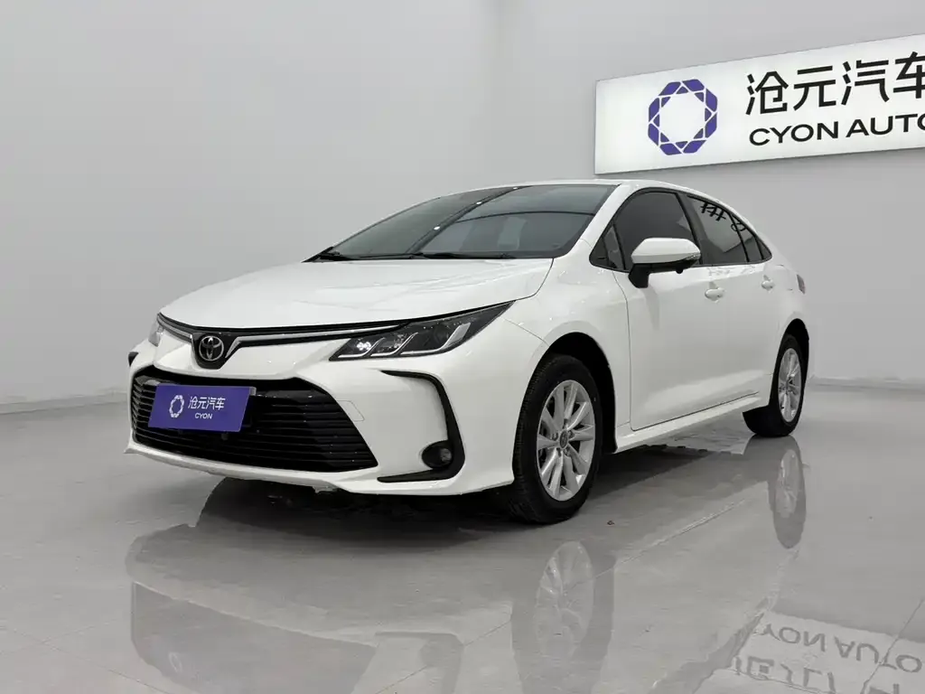 Toyota Corolla — фото 1