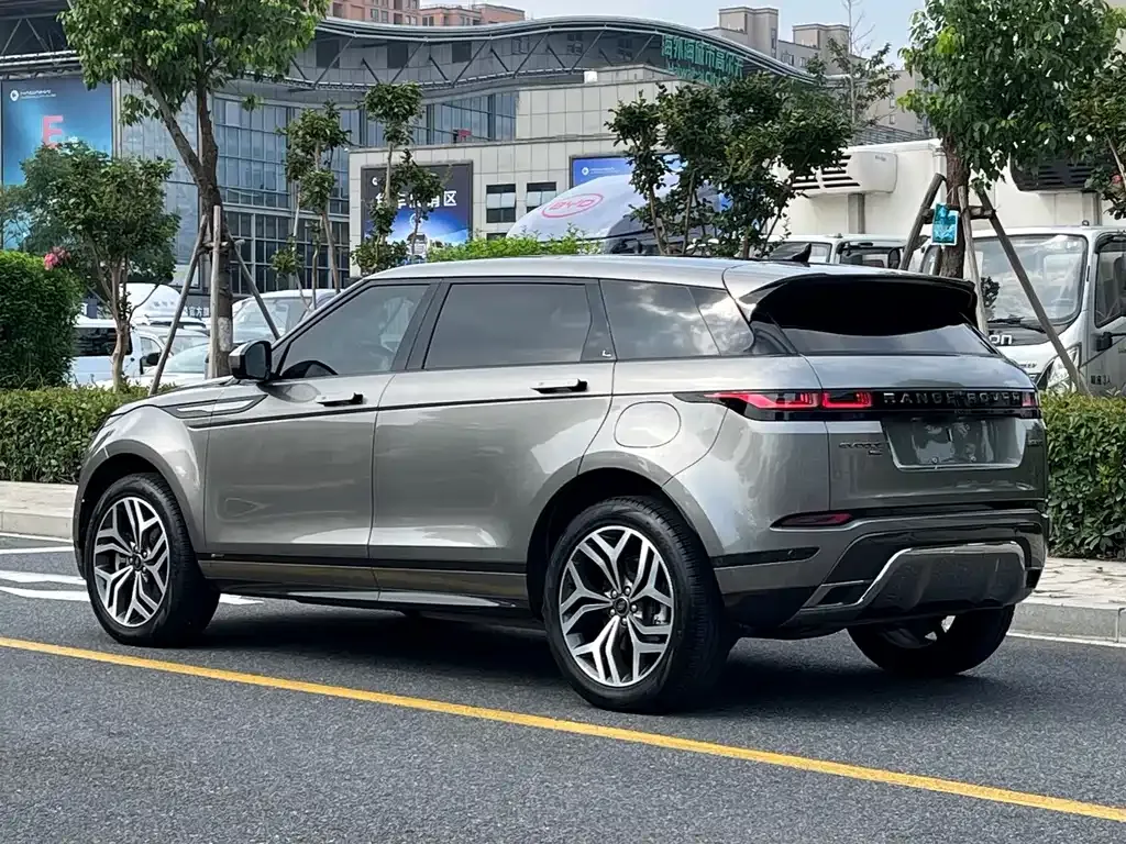 Land Rover Evoque PHEV — фото 10