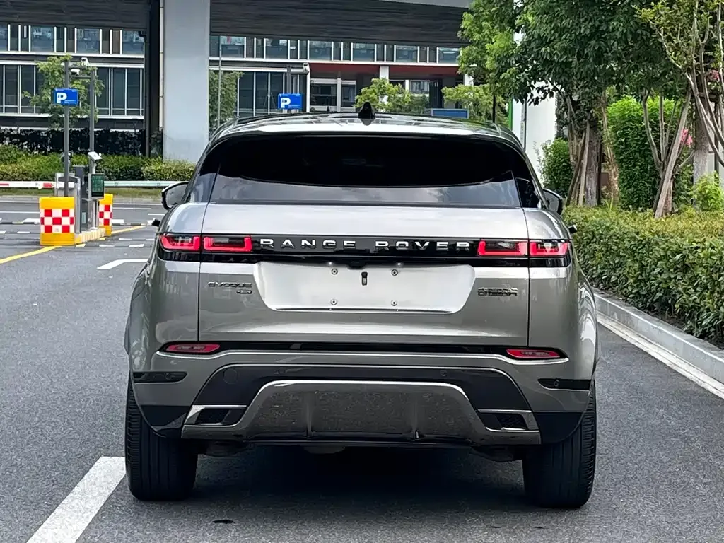 Land Rover Evoque PHEV — фото 9