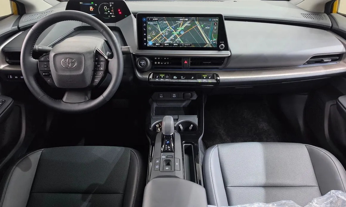 Toyota Prius — фото 4