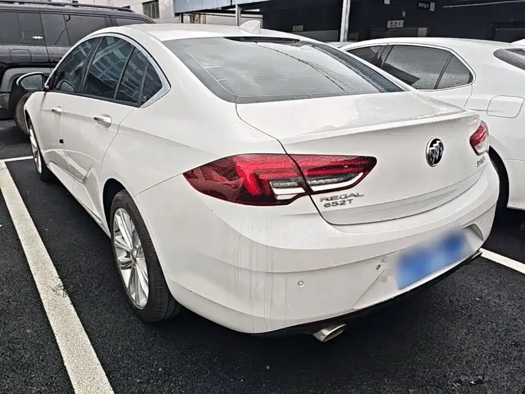 Buick Regal — фото 10