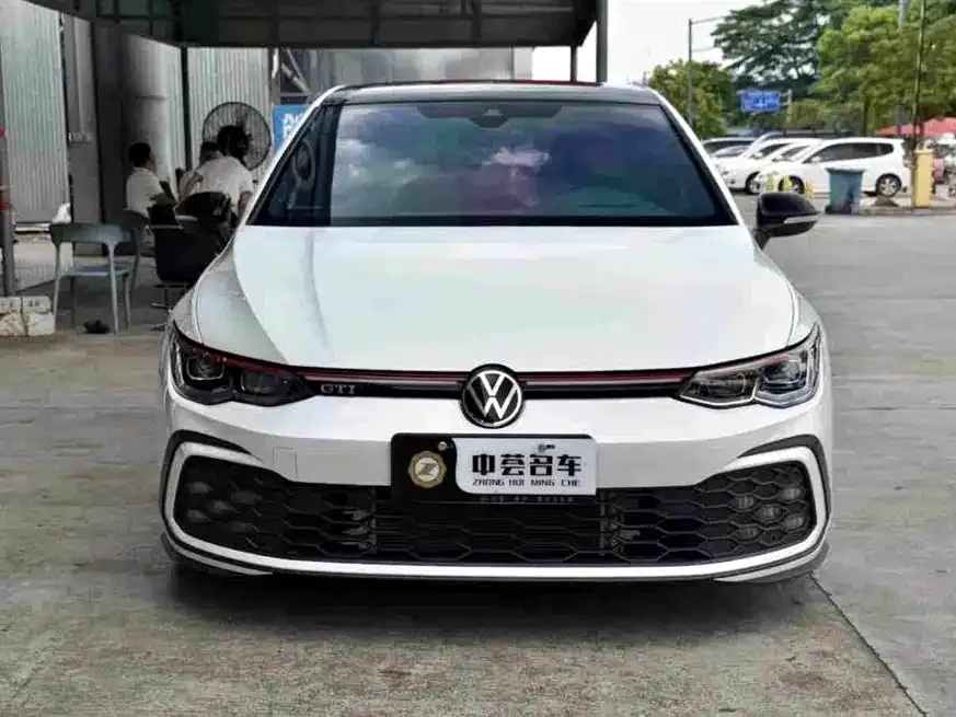 Volkswagen Golf GTI — фото 9
