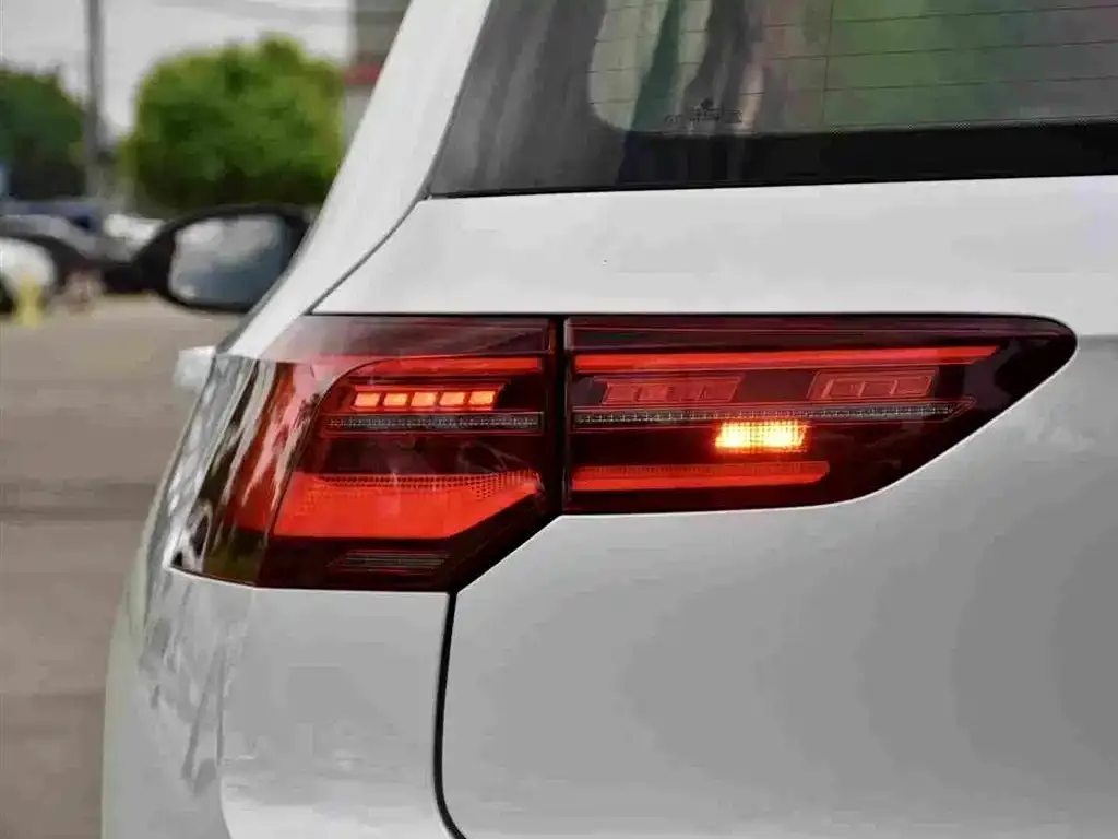 Volkswagen Golf GTI — фото 2
