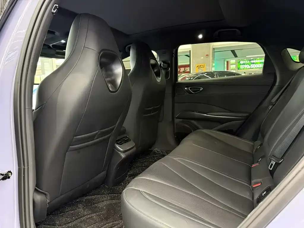 BYD Seal — фото 2