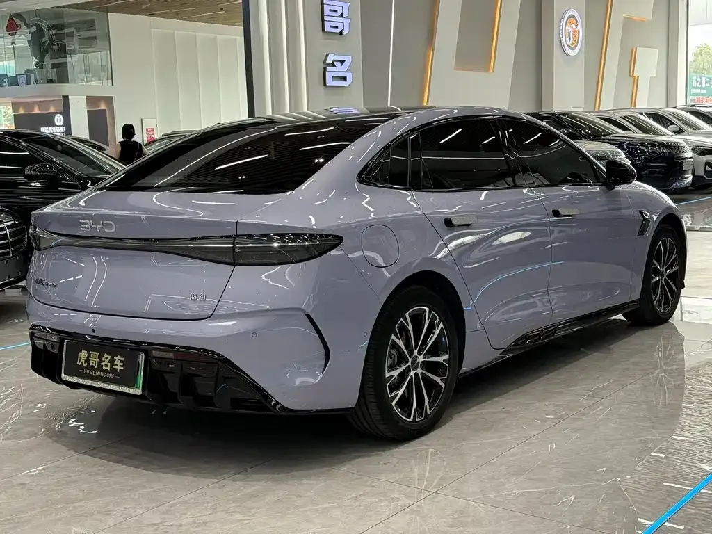BYD Seal — фото 8