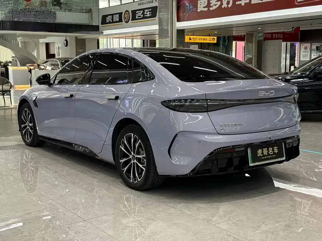 BYD Seal — фото 7