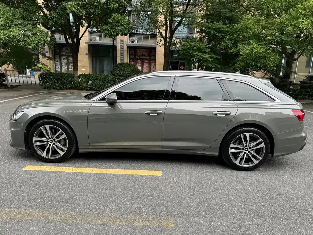 Audi A6 (Import) — фото 7