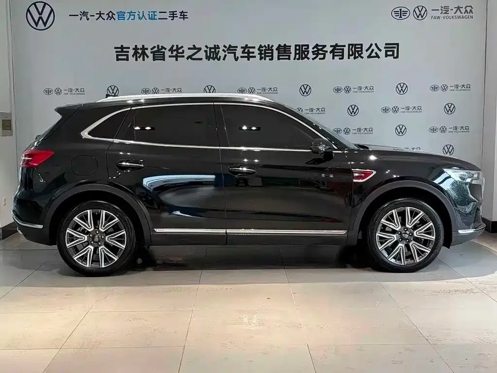 Hongqi HS5 — фото 6