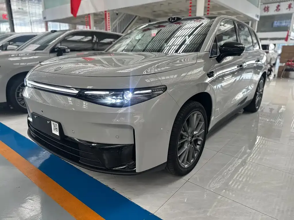 Leapmotor C10 — фото 1