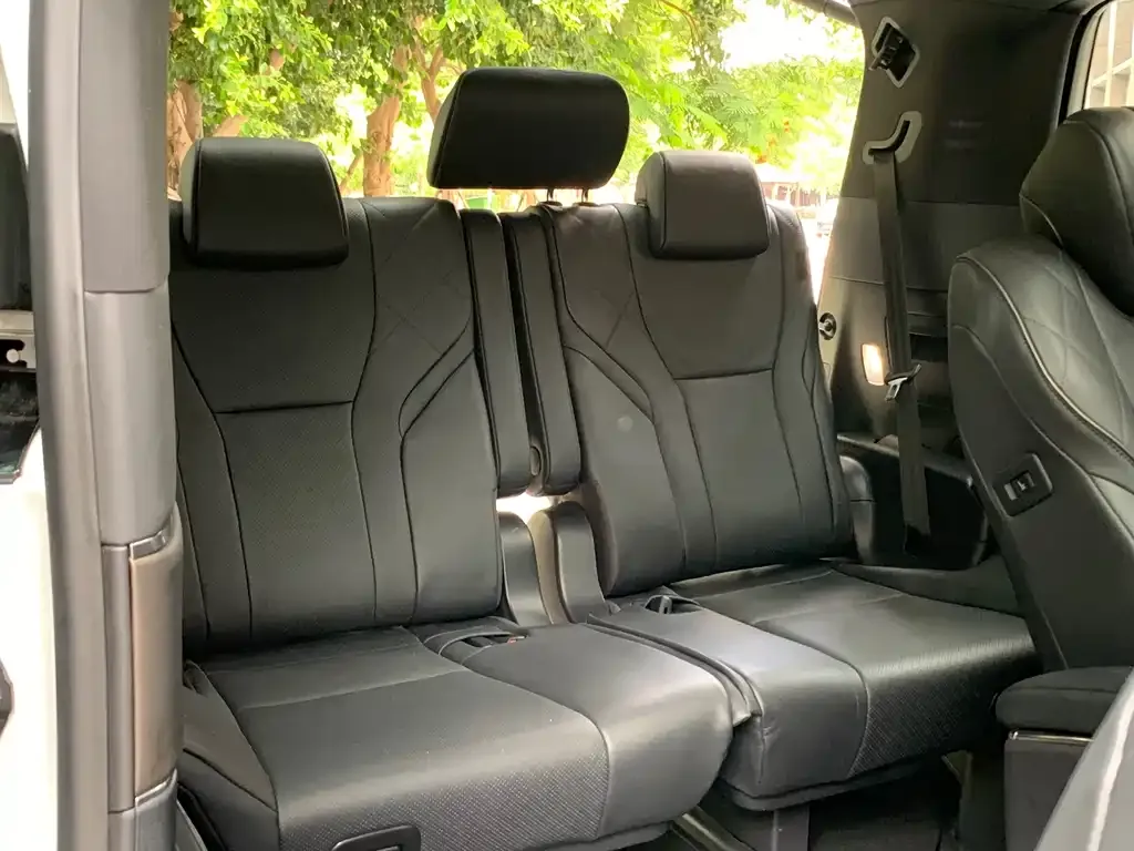 Toyota Vellfire — фото 4