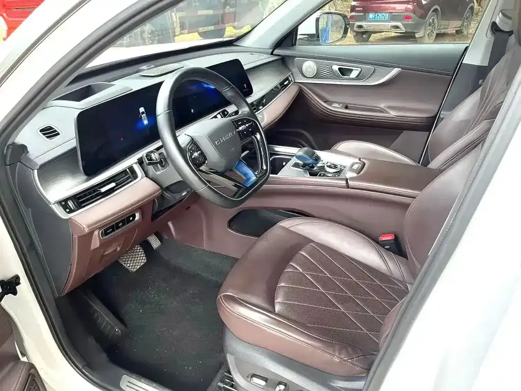 Chery Tiggo 8 PRO NEV — фото 8