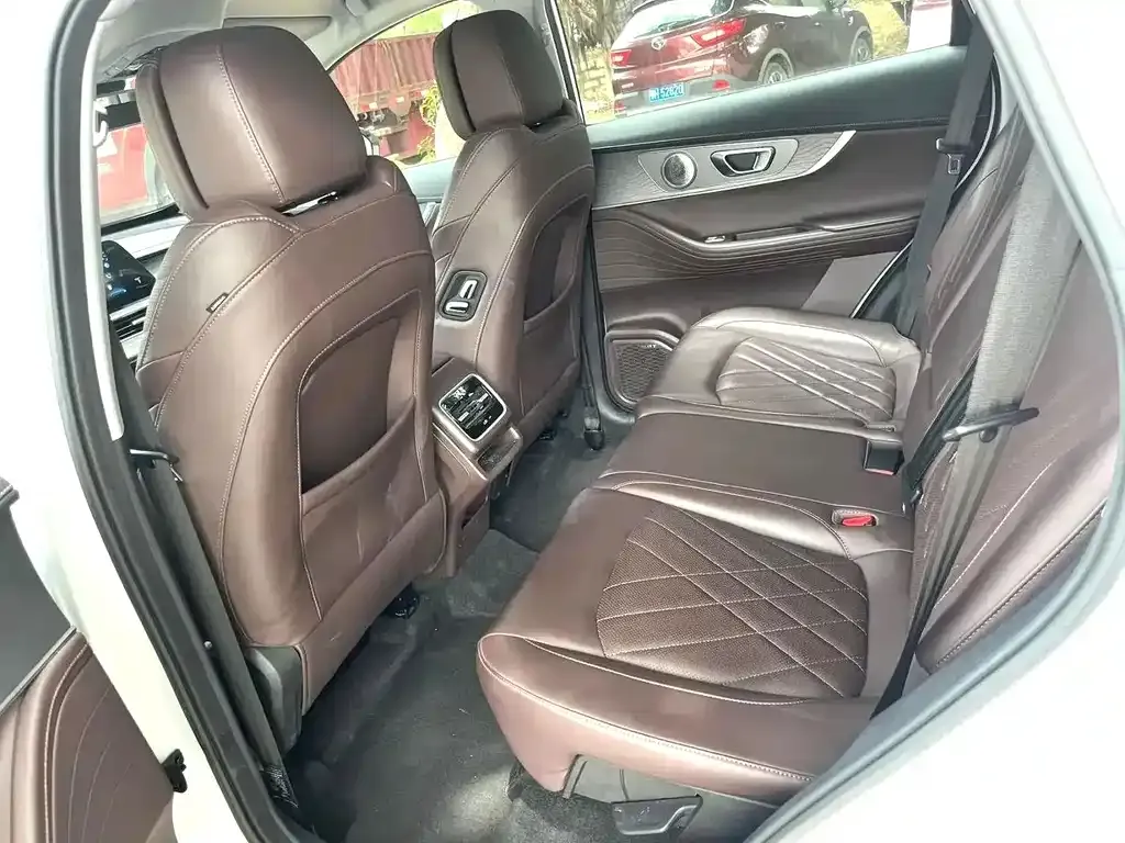 Chery Tiggo 8 PRO NEV — фото 3
