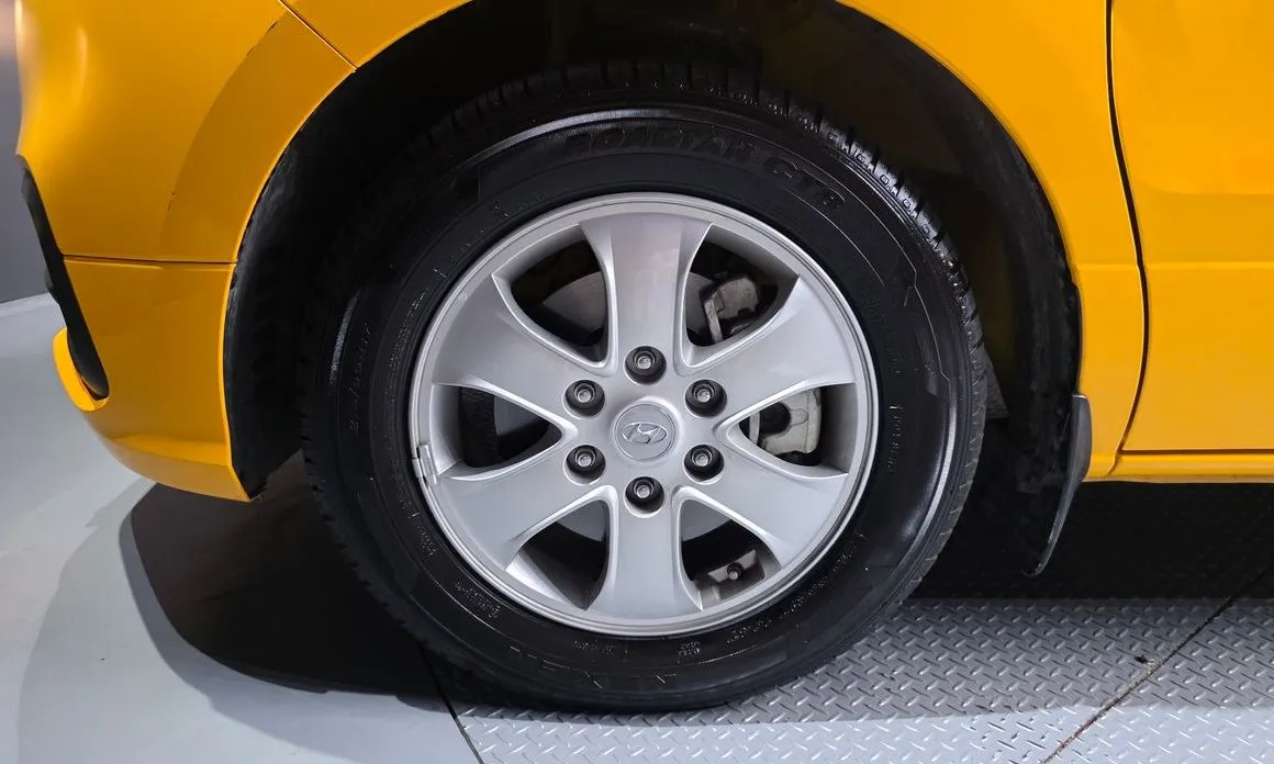 Hyundai Starex — фото 10