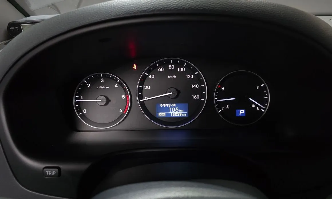 Hyundai Starex — фото 2