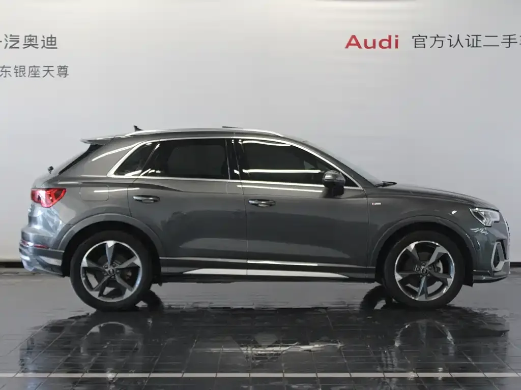 Audi Q3 — фото 10