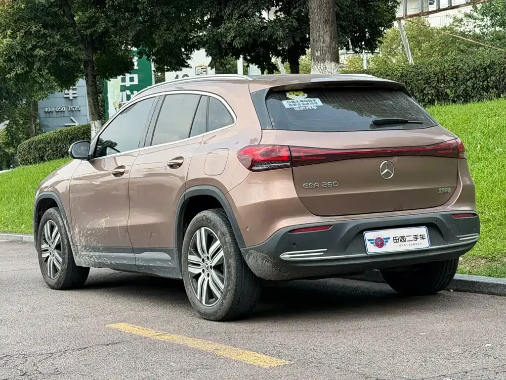 Mercedes-Benz EQA — фото 10