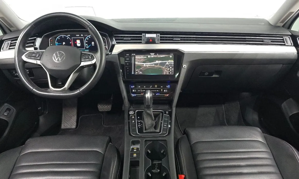 Volkswagen Passat — фото 10