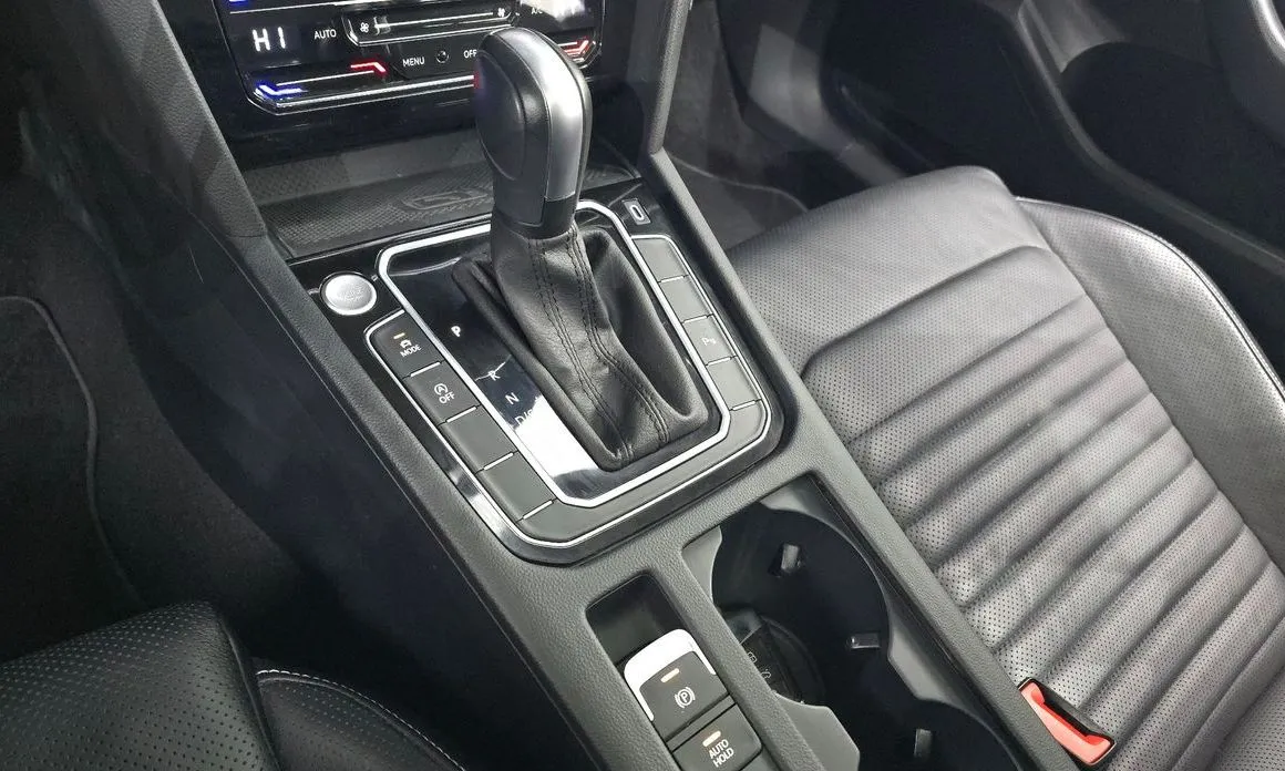 Volkswagen Passat — фото 9
