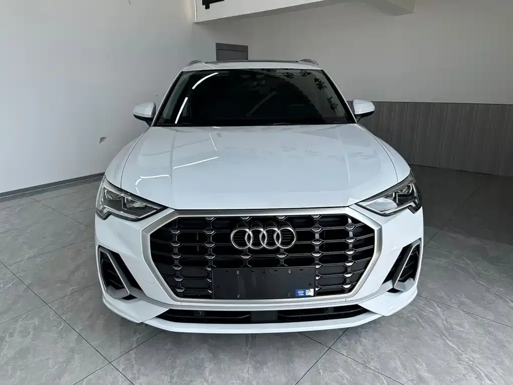 Audi Q3 — фото 4