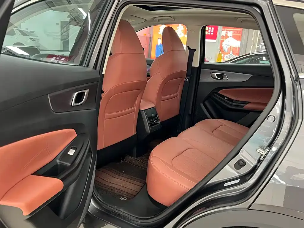 Changan CS55PLUS — фото 10