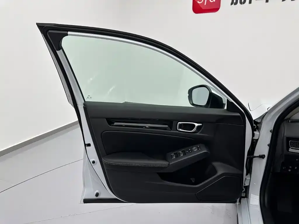 Honda Civic — фото 8