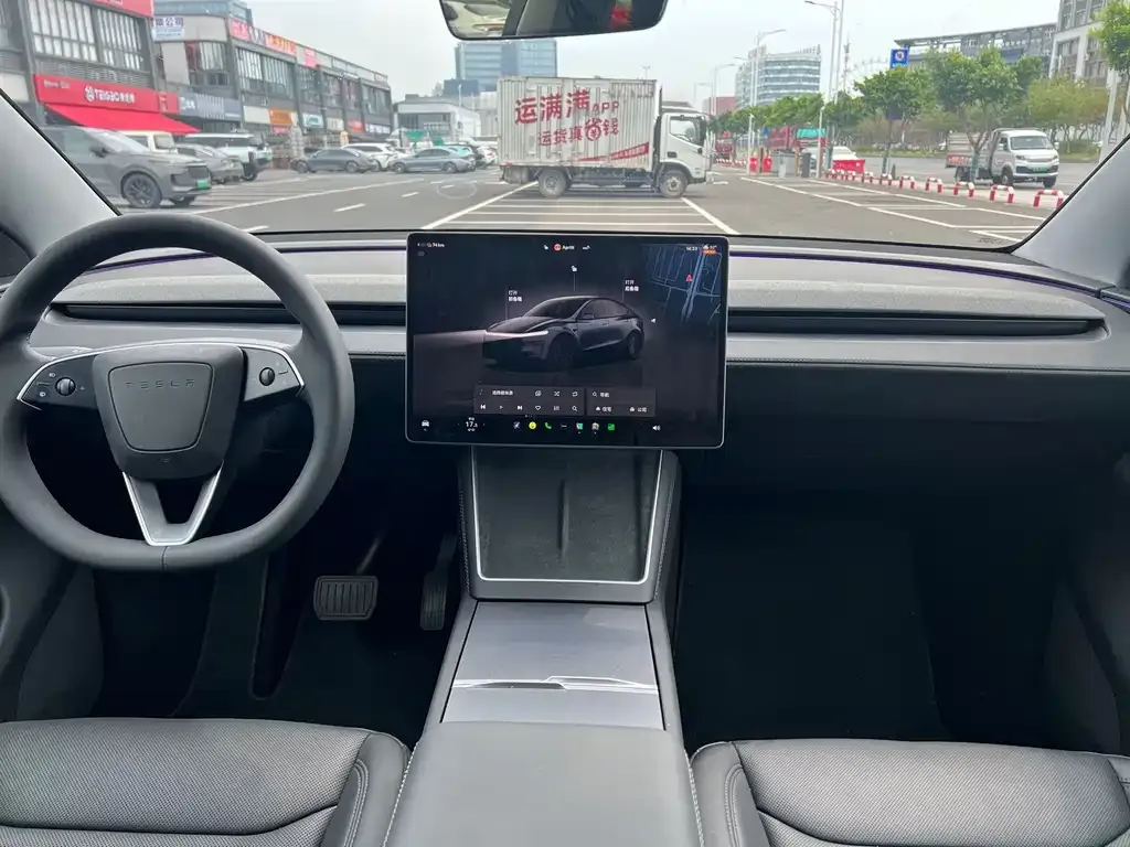 Tesla Model Y — фото 3