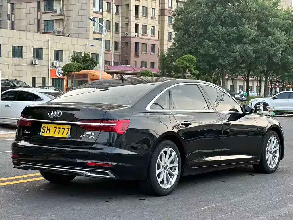 Audi A6L — фото 10