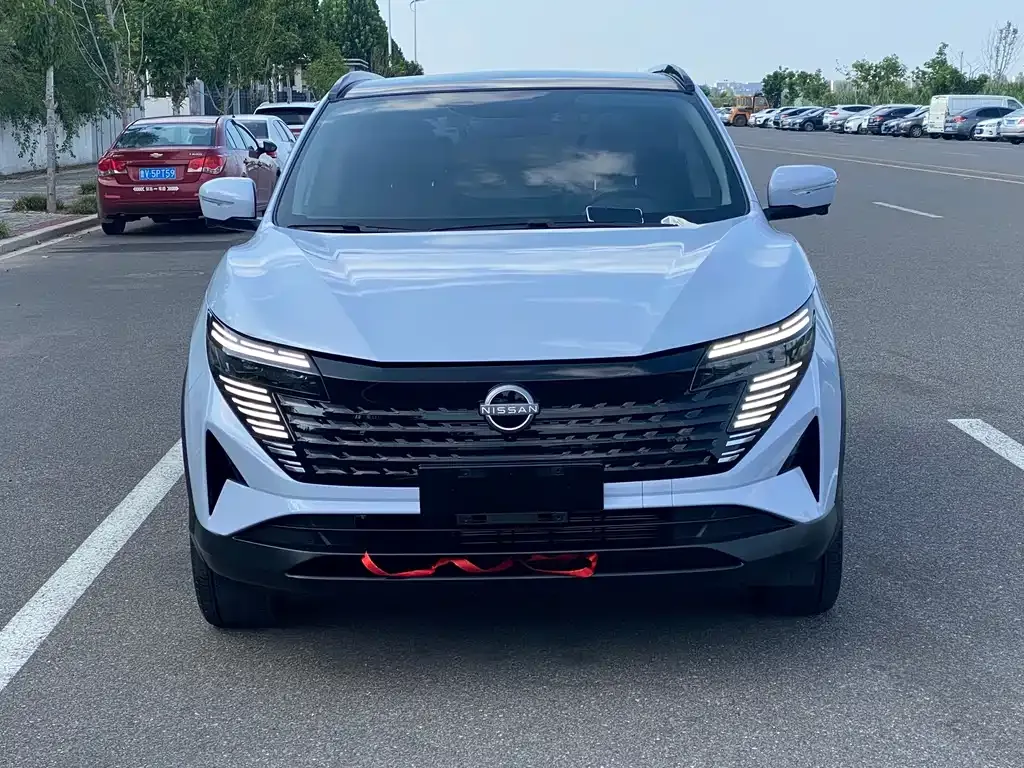 Nissan Qashqai — фото 10