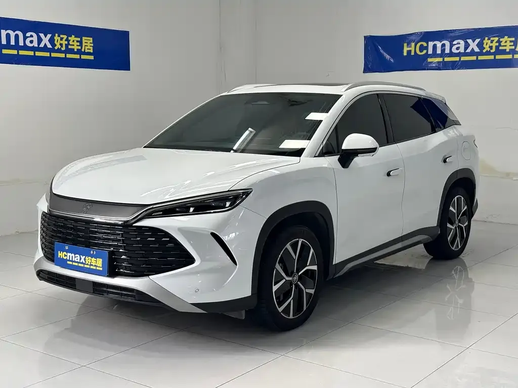 BYD L DM-i — фото 1
