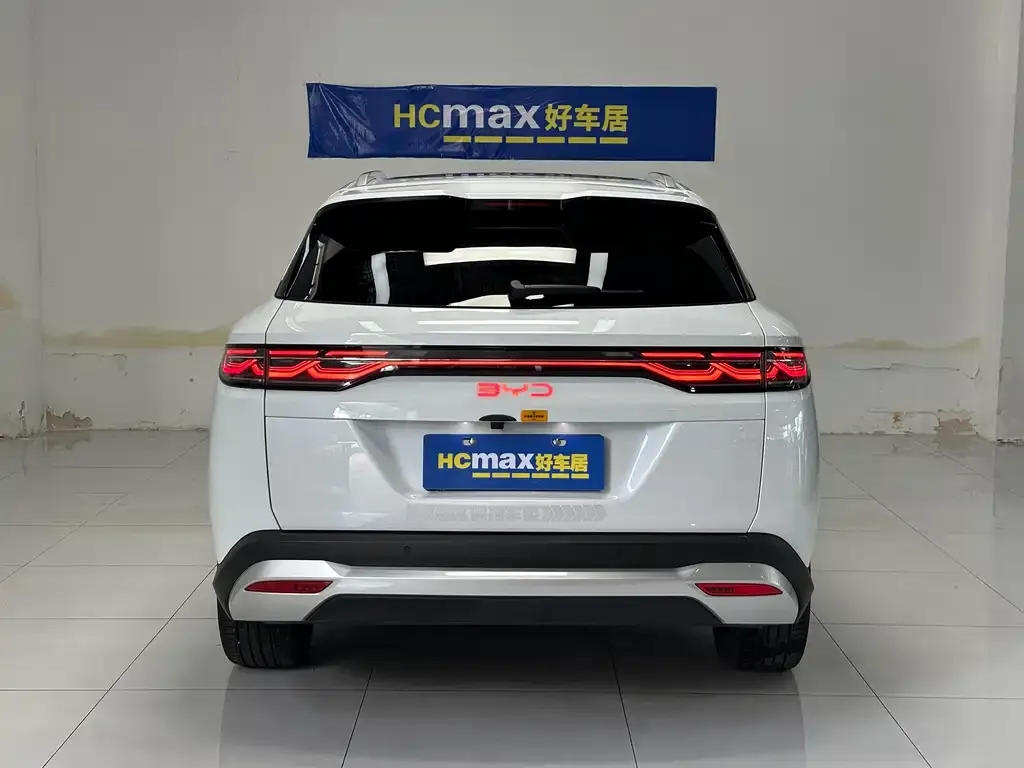 BYD L DM-i — фото 3