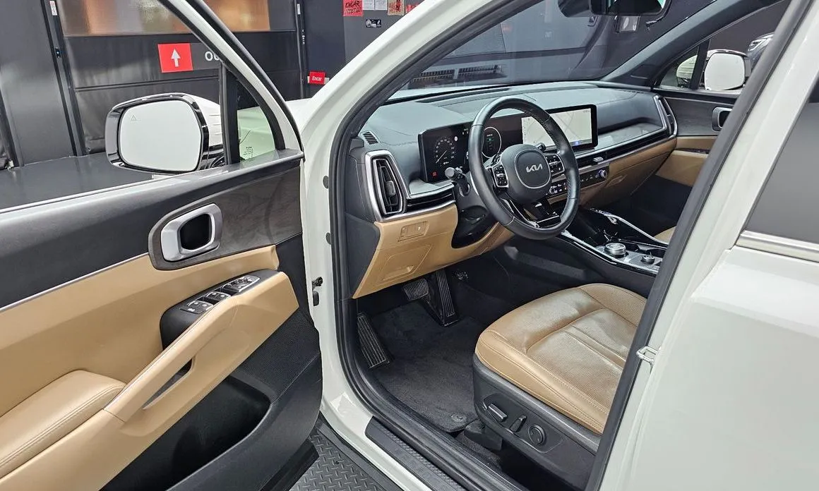 Kia Sorento — фото 10
