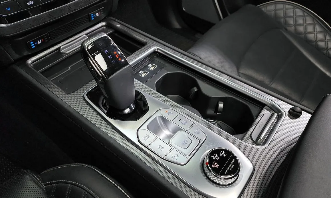 KG Mobility (Ssangyong) Rexton — фото 7