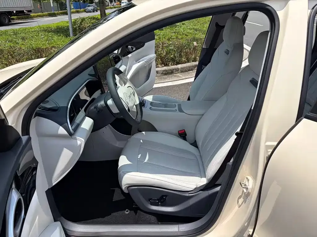 Geely Starburst — фото 4