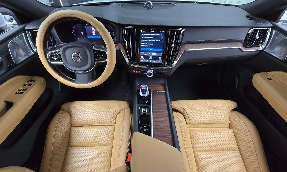 Volvo S60 — фото 10