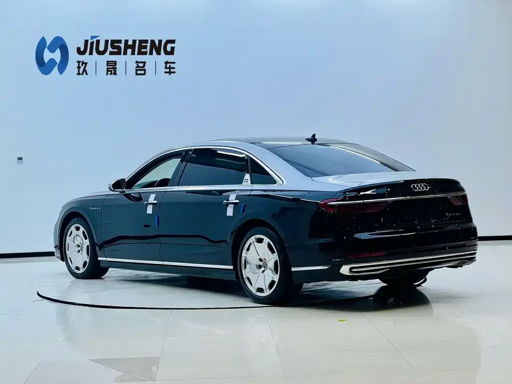 Audi A8 — фото 3