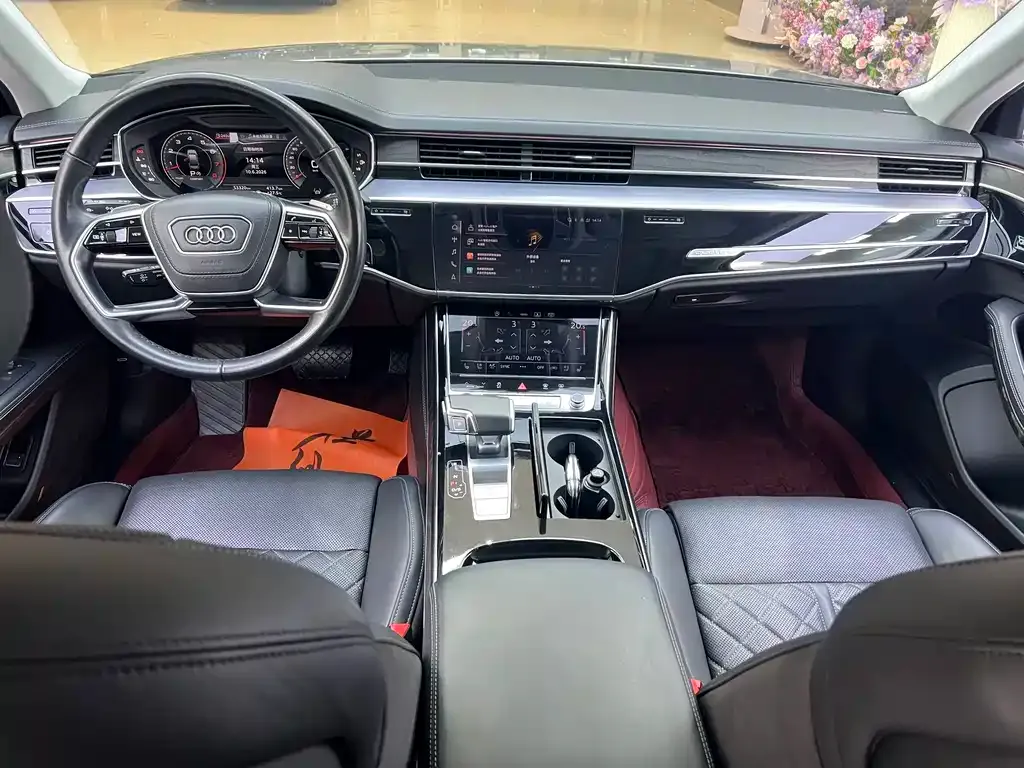 Audi A8 — фото 5