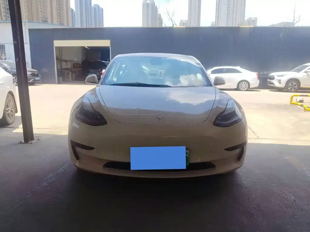 Tesla Model 3 — фото 3