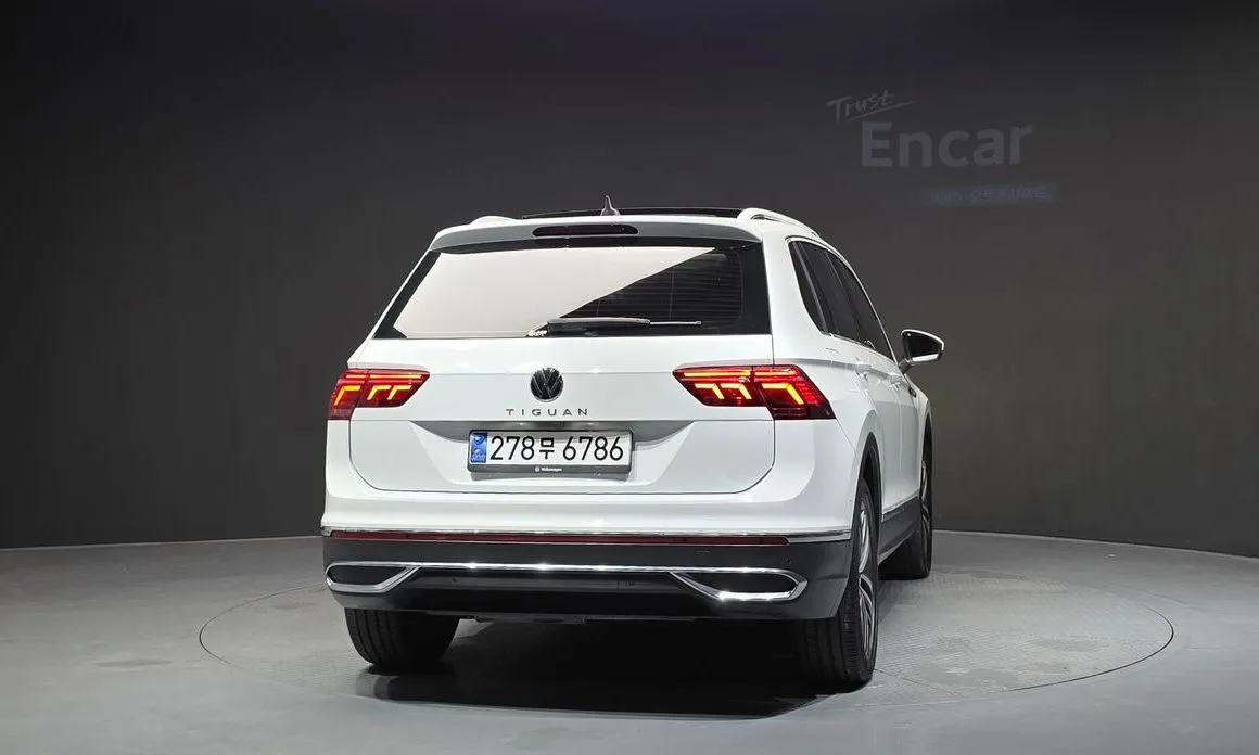 Volkswagen Tiguan — фото 5