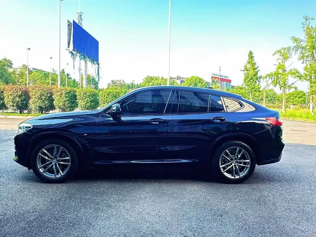 BMW X4 — фото 9