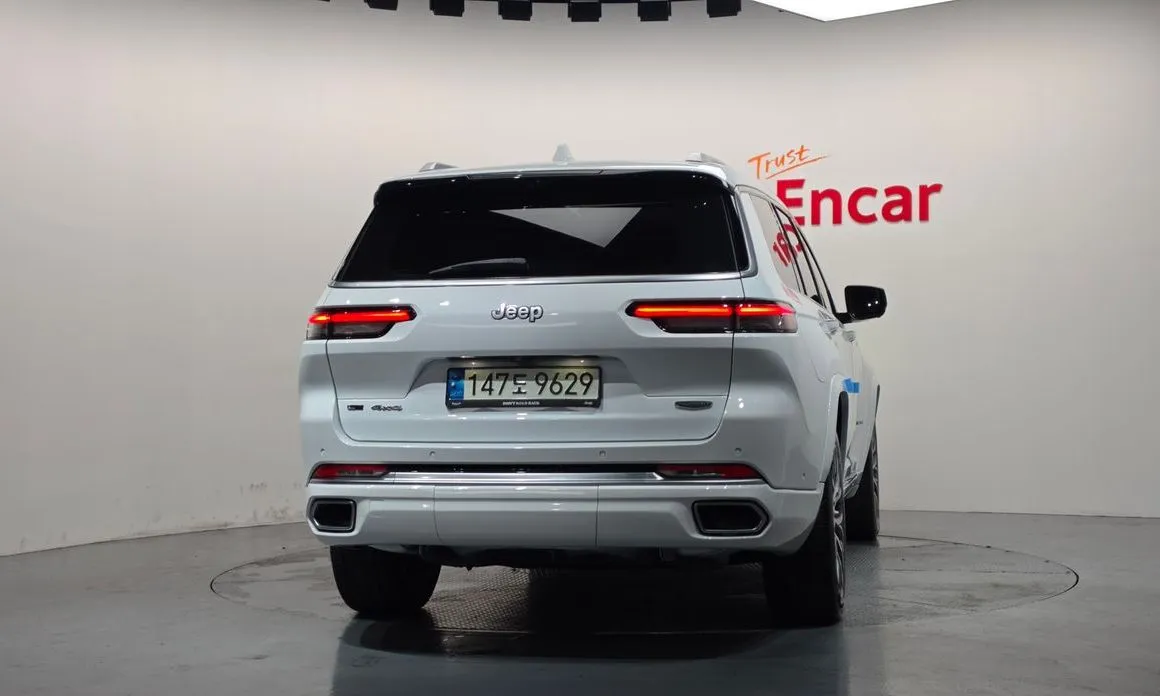 Jeep Cherokee — фото 10